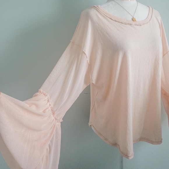 Light Pink Mesh Bell Sleeve Top - Picture 3 of 5